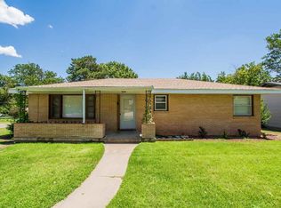 1802 19th St, Woodward, OK 73801