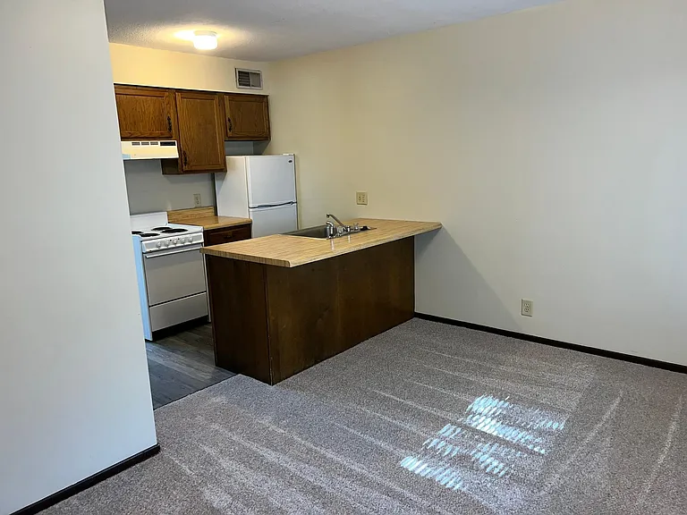 501 Sunnyslope St #14 — Photo 4