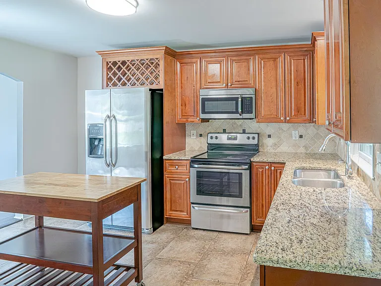 609 San Fernando Dr SE — Photo 7