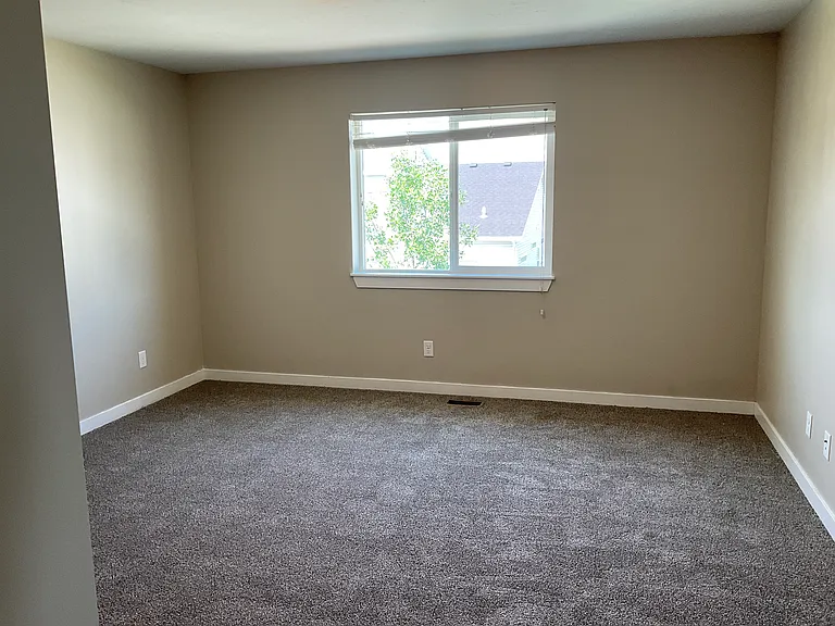 2886 Murwood — Photo 6
