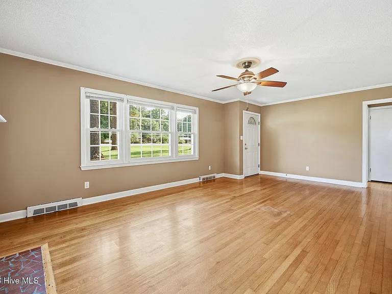 1760 John Small Ave — Photo 23