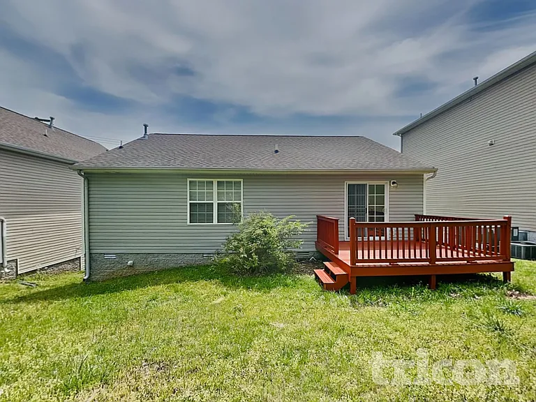 649 Belgium Dr — Photo 14