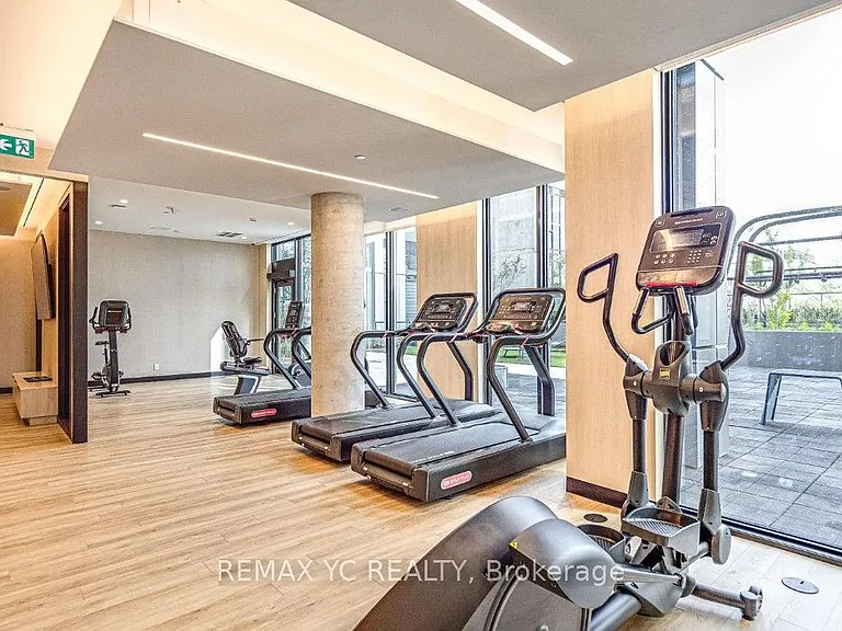 2020 Bathurst St #721 — Photo 12