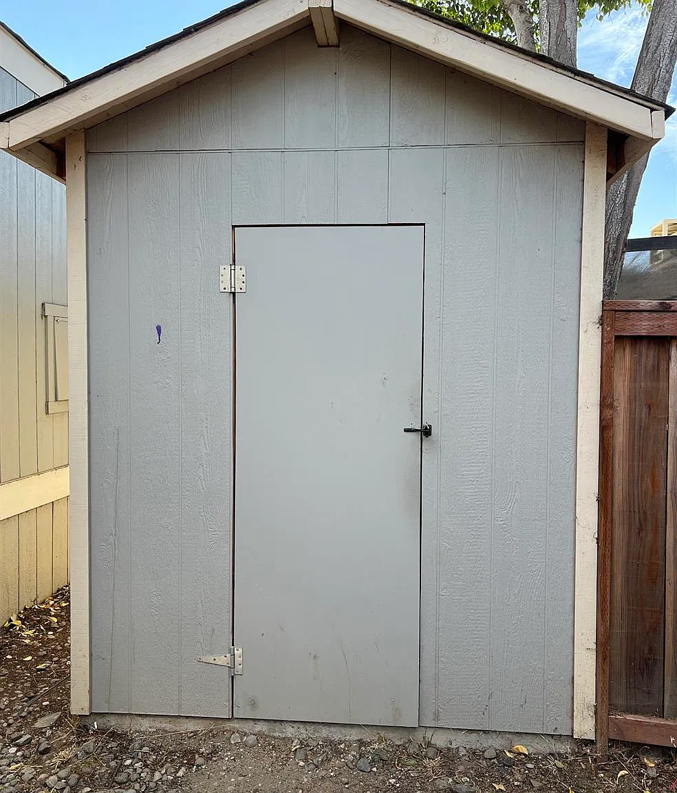 17975 Monterey Rd — Photo 4
