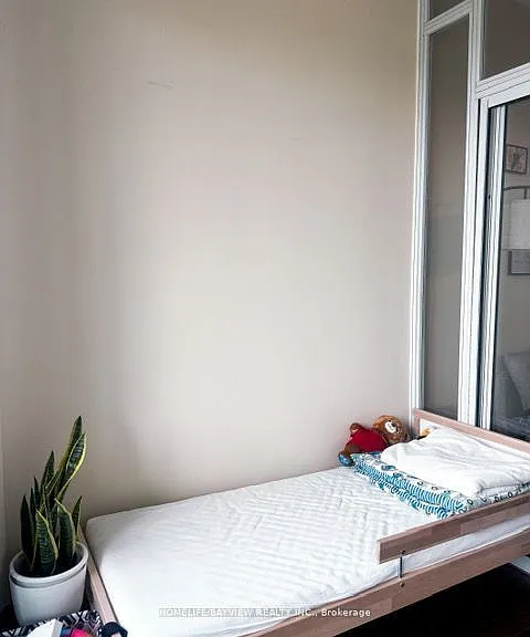 18 Holmes Ave #501 — Photo 16