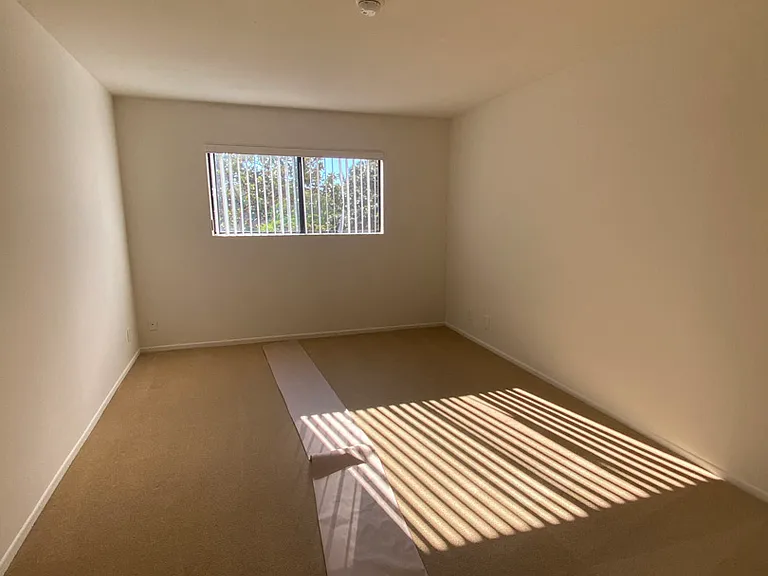 The Hilgard — Photo 124