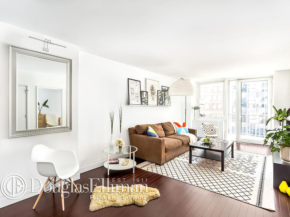 1st image of 211 E 46th St #11F