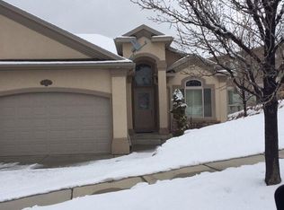 647 S Edgewood Dr, North Salt Lake, UT 84054