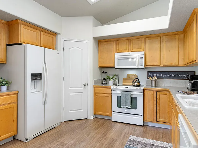 75 S Pebble Ct — Photo 5