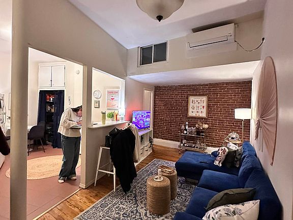 2nd image of 807 9th Ave APT 2A