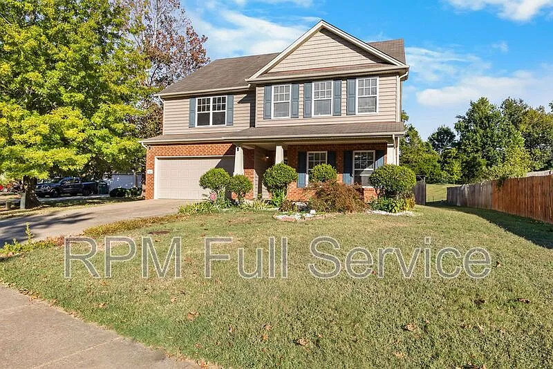 4 bed, 3.0 bath, 3100 sqft, $3,399 — Photo 1