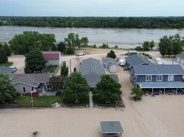 22 Jarecki Lk, Columbus, NE 68601