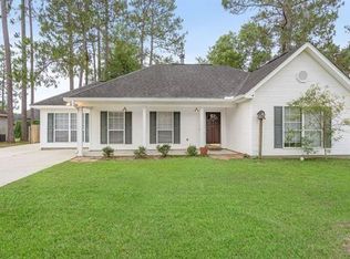 102 E Thistle St, Mandeville, LA 70471