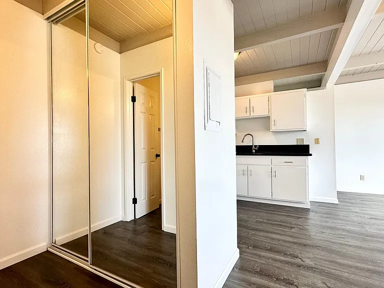 2100 Red Rose Way #P — Photo 13