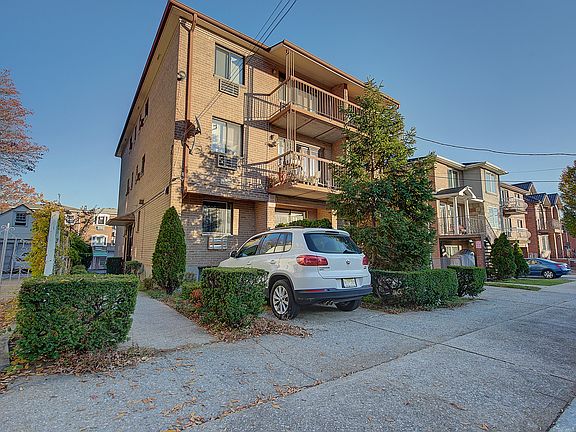 3rd image of 61-15 169th St #2C