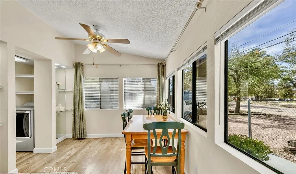 3 bed, 1500 sqft, $1,700 — Photo 4