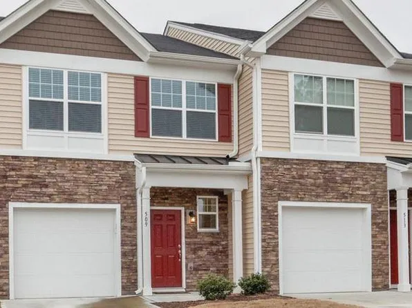 509 Commons Dr, Holly Springs, NC 27540