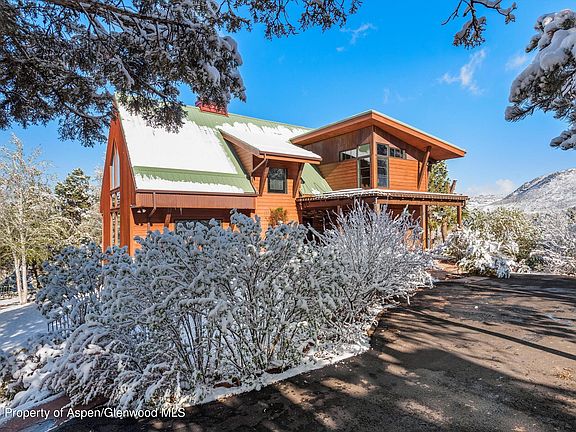 5th image of 255 Little Pinon
