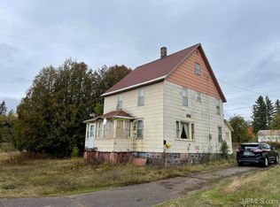 25544 C St, Calumet, MI 49913