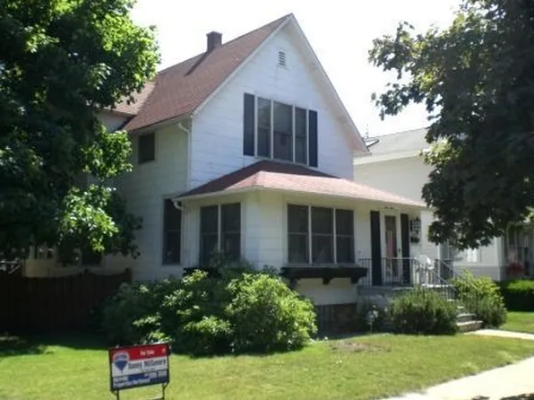 901 Prairie Ave, Park Ridge, IL 60068