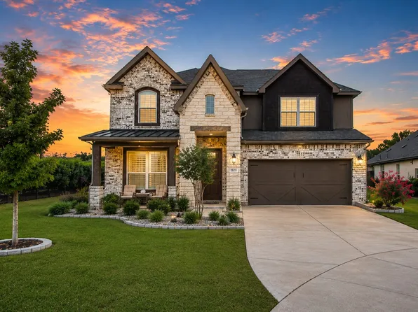 2828 Dancing Flame Dr, Denton, TX 76201
