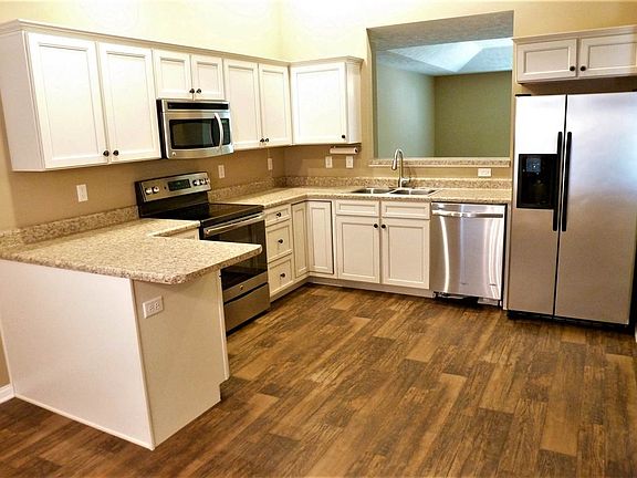 2nd image of 4813 Penrose Dr