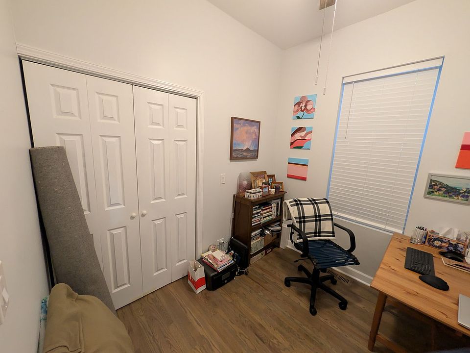1st image of 2434 W Moffat St #1A