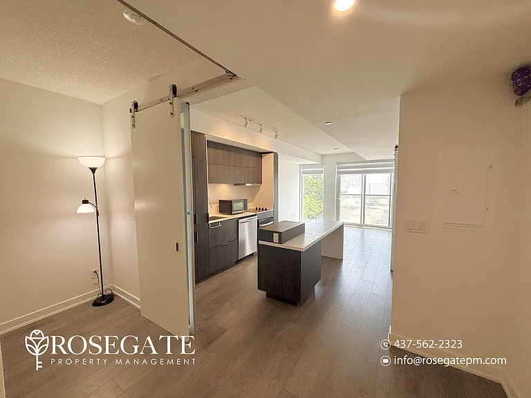 370 Martha St #207 — Photo 4