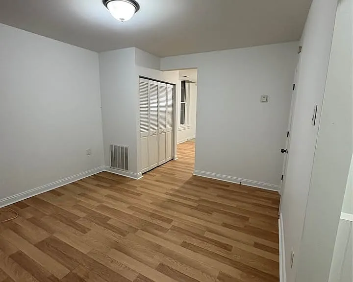 S Sawyer Ave — Photo 1