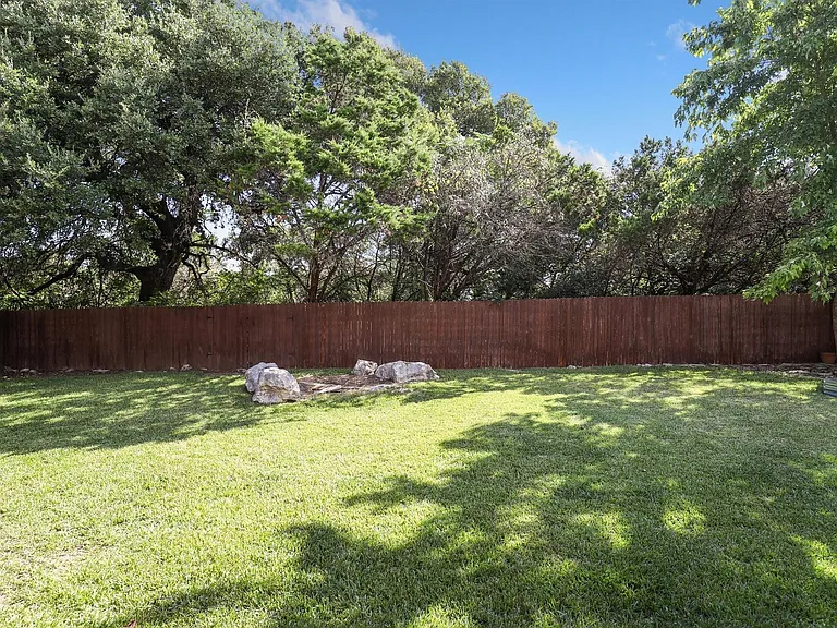 18121 Whitewater Cv — Photo 36