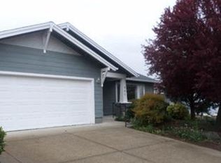 201 Autumn Ridge Dr, Talent, OR 97540