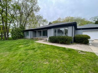 2571 Haverford Dr, Troy, MI