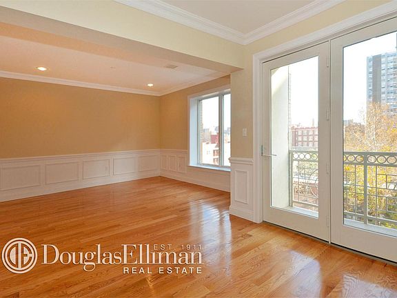 4th image of 3174 Riverdale Ave #5B