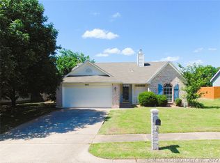 8016 E Norman St, Broken Arrow, OK 74014