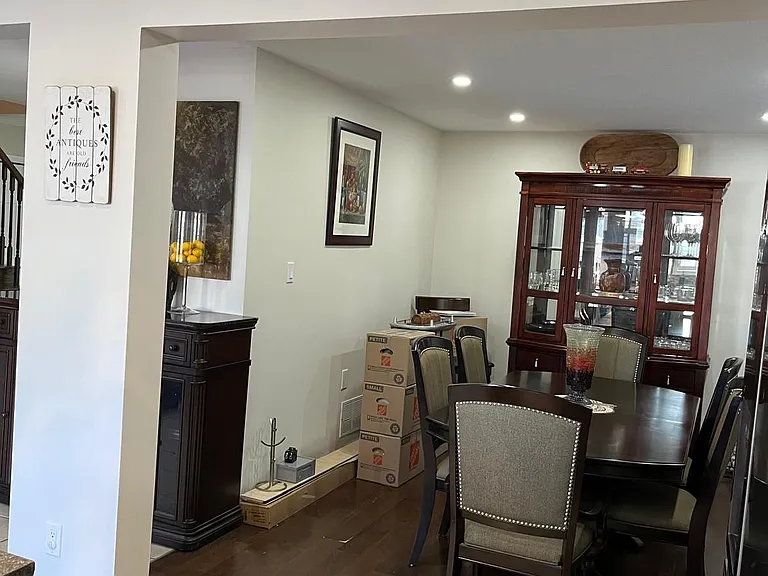 1367 Upper Paradise Rd — Photo 6