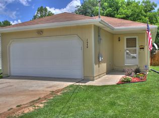 1640 N Hillcrest Ave, Springfield, MO 65802