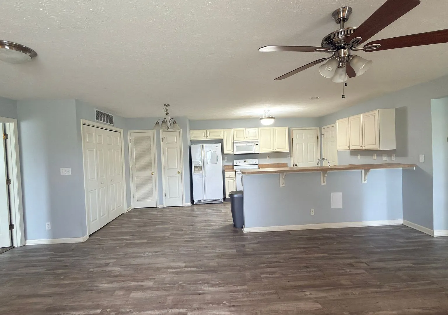 Ground-Level 3BR Condo Minutes from Purdue with Attached 2-Car Garage — Photo 3