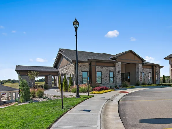 19Nineteen Promenade