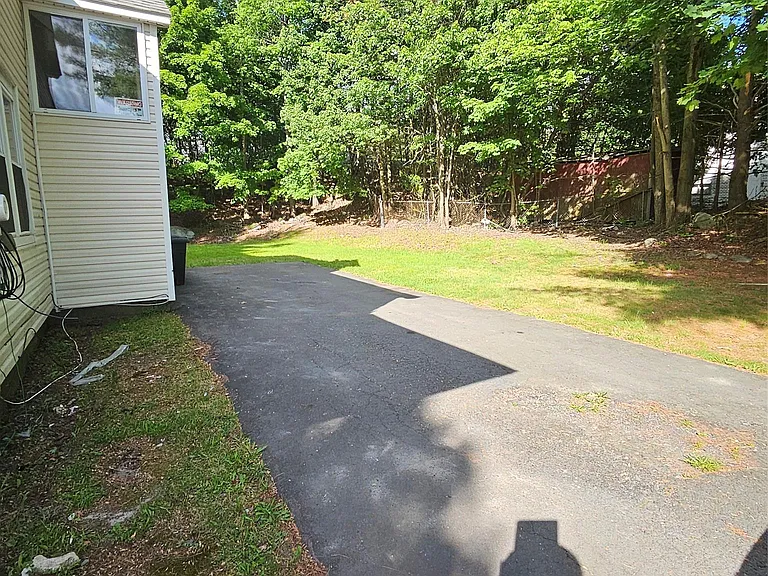 16 Monticello St #2 — Photo 4