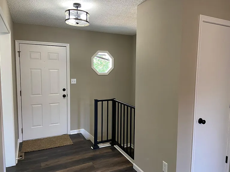 1725 NE Patterson Dr — Photo 19