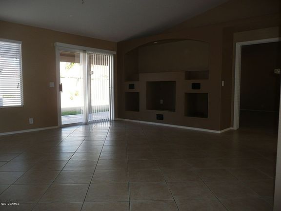 3rd image of 10816 W Harmony Ln