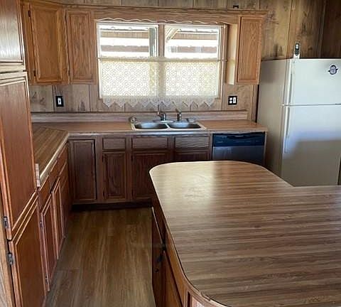 2nd image of 1816 SE 12th Ave