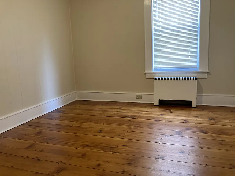 227 Cartier St #1 — Photo 7