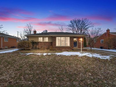 22886 Frederick Ave, Farmington, MI, 48336
