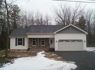 25 White Spruce Way, Jim Thorpe, PA 18229