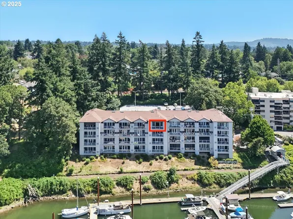 525 SE Marion St Unit 21, Portland, OR 97202