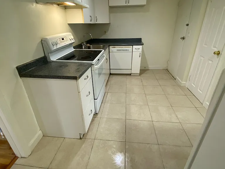 859 Broadway #8 — Photo 9