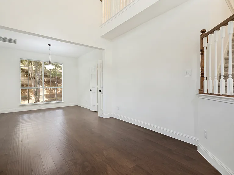 2505 Lakeshore Dr — Photo 5