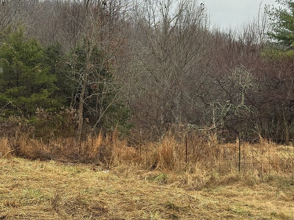 2nd image of 5 Jimtown Rd