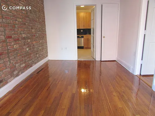 Rented by Compass | media 9